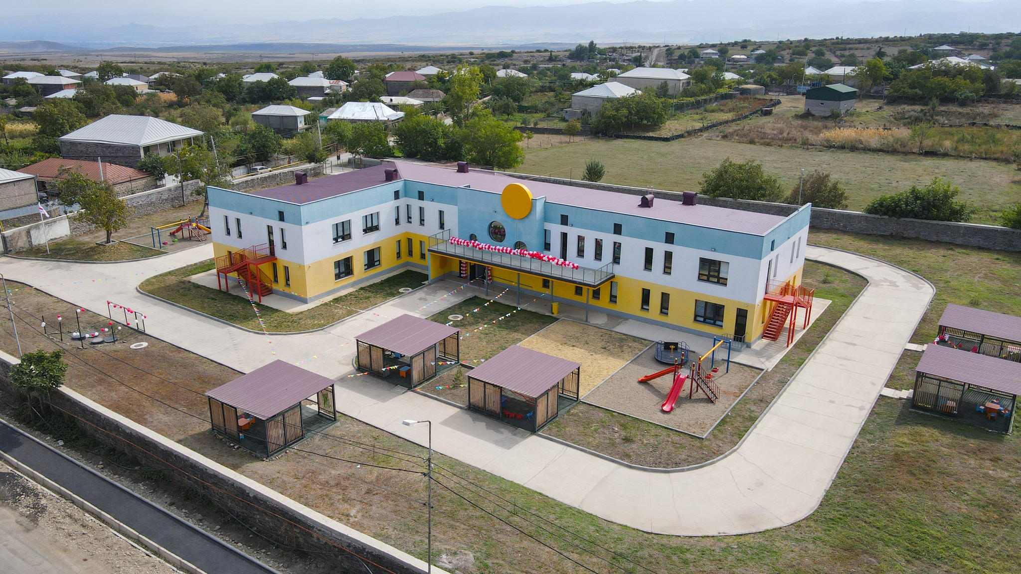 თეთრიწყაროს მუნიციპალიტეტის ორ სოფელში - წინწყაროსა და ფარცხისში, ახალი სასწავლო წლიდან, ბაღის აღსაზრდელები საცხოვრებელთან ახლოს მდებარე ბაღებით სარგებლობას შეძლებენ