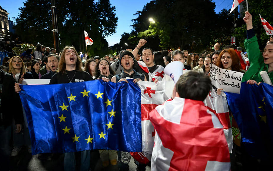 Politico - ევროკავშირი მზად არის საქართველოსთან უვიზო მიმოსვლის რეჟიმი შეაჩეროს თუ “ქართული ოცნება” თავის ავტორიტარულ ტრაექტორიას გააგრძელებს