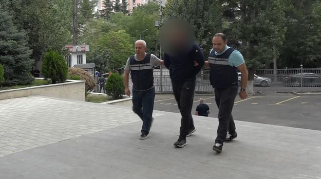 В качестве меры пресечения Беке Джаиани, обвиняемому в убийстве Кесарии Абрамидзе, избрано закючение