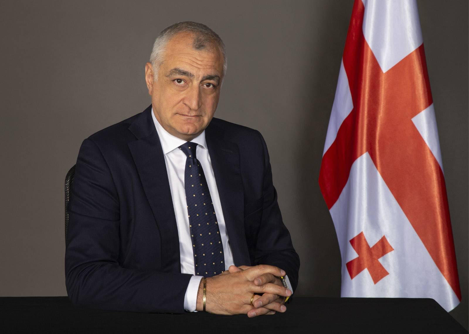 მამუკა ხაზარაძე - გახარიას შევთავაზე, რადგან წარსულის კონფლიქტიდან მოვდივართ, ხომ არ ჯობია ჩვენ არ ვიყოთ სიაში და ახალგაზრდებს დავუჭიროთ მხარი - შეიძლება ჩათვალა, რომ ეს იწვევდა მისი პოლიტიკიდან ჩამოშორებას, რაც ასე არ არის