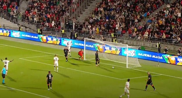 ლეგენდების ამხანაგურ მატჩში, რომელიც საქართველოს ნაკრებსა და „მილანს“ შორის მიმდინარეობს, ანგარიში გათანაბრდა