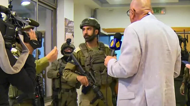 „ალ-ჯაზირა“ ისრაელის მიერ რამალაში მდებარე მისი ოფისის დახურვას გმობს და აცხადებს, რომ სამართლებრივ ზომებს მიმართავს