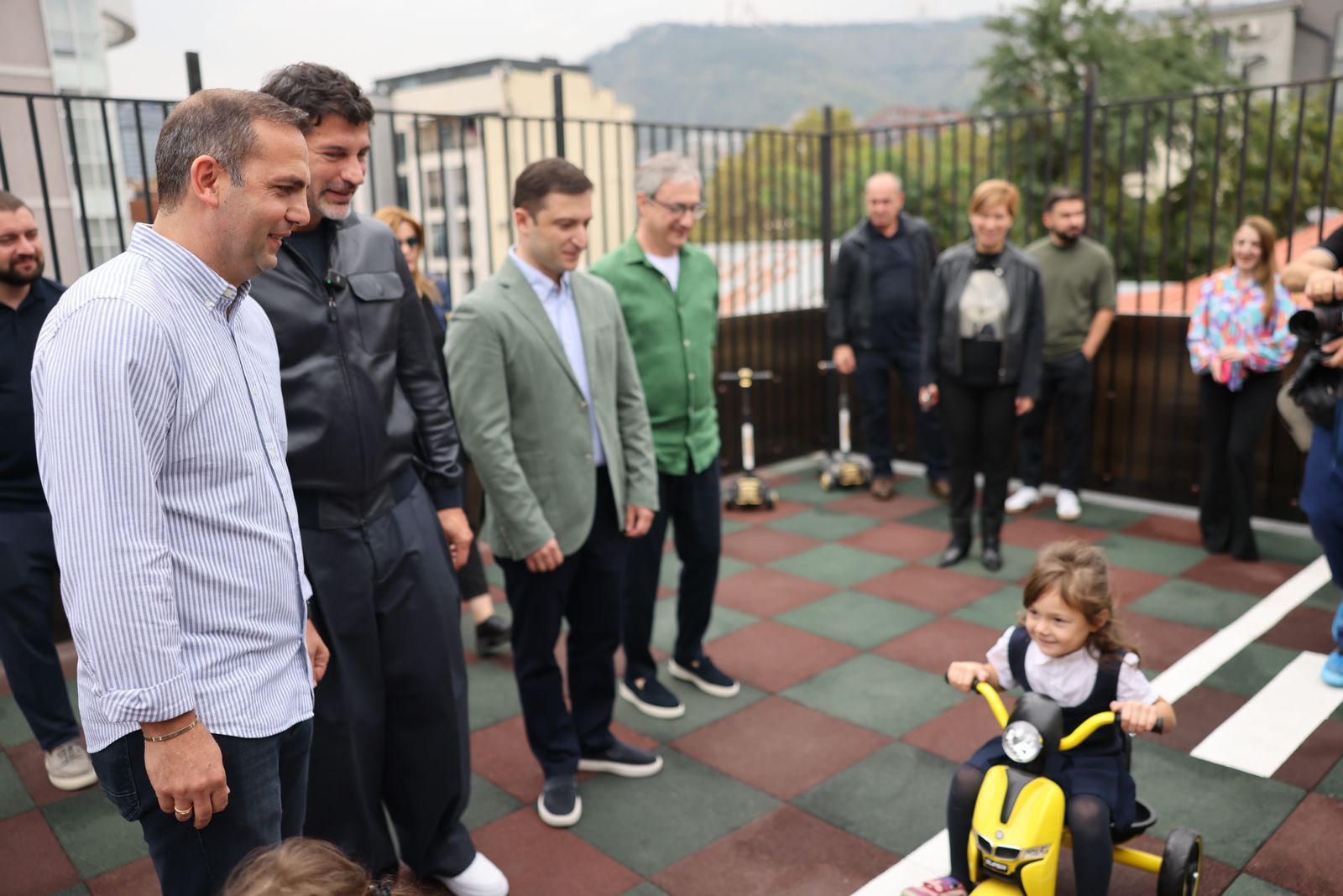 თბილისის მერმა N2 ბაგა-ბაღის ახლად რეაბილიტირებული შენობა დაათვალიერა