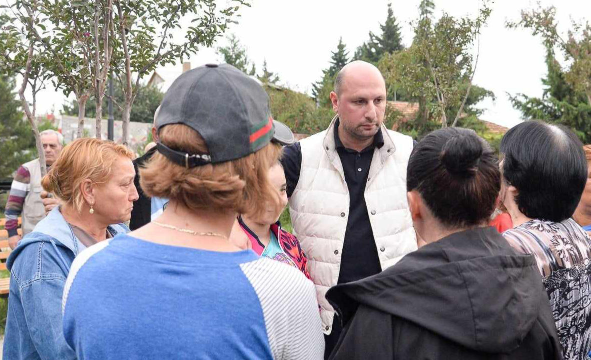 „ქართული ოცნების“ ნაძალადევის რაიონის დელეგატი კლდეკარის, კიშინიოვისა და ცქიტიშვილის ქუჩის მოსახლეობას შეხვდა