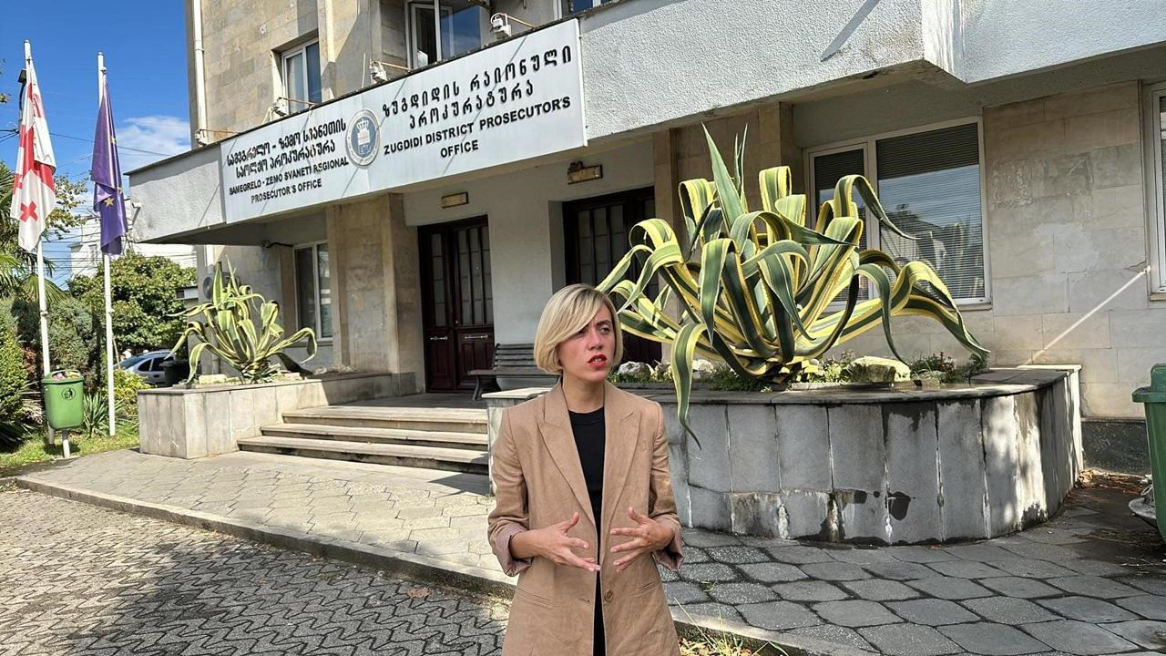 ანა წითლიძე სამეგრელო-ზემო სვანეთის პროკურატურას მოუწოდებს, გადააკვალიფიცირონ მუხლები და კანონის შესაბამისად ყველამ აგოს პასუხი მათ წევრებზე მომხდარი თავდასხმის გამო