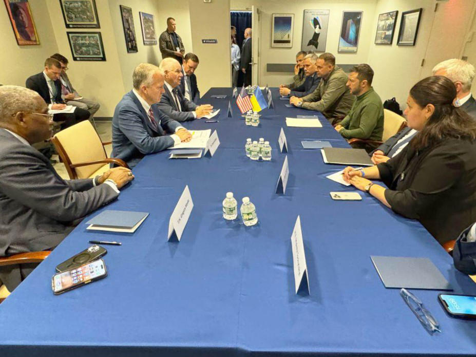 ვოლოდიმირ ზელენსკი აშშ-ის კონგრესის წევრებს „გამარჯვების გეგმის“ შესახებ ესაუბრა