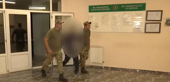 სასაზღვრო პოლიციამ უცხო ქვეყნის 5 მოქალაქე საზღვრის უკანონოდ, ჯგუფურად გადმოკვეთის ფაქტზე დააკავა