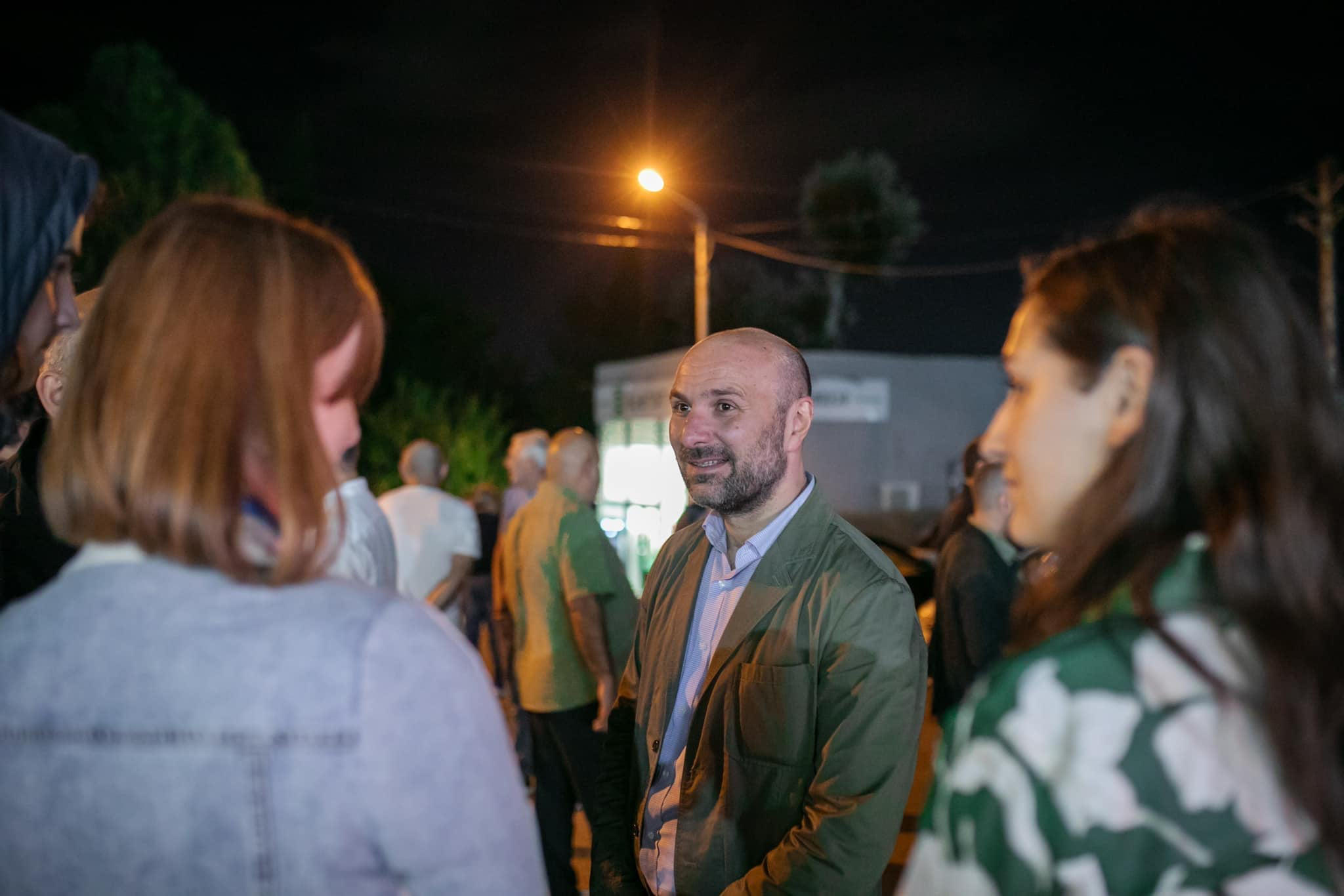 „ქართული ოცნების“ საბურთალოს  დელეგატი აკაკი ალადაშვილი წინასაარჩევნო კამპანიის ფარგლებში სოფელ დიღმის მოსახლეობას შეხვდა