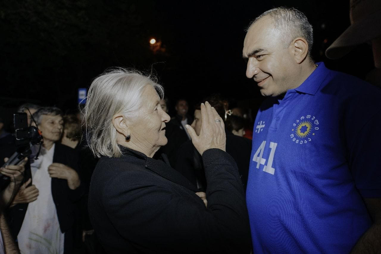 „ქართული ოცნების“ წინასაარჩევნო კამპანიის ფარგლებში, დელეგატი ვლადიმერ ბოჟაძე ზაჰესის მოსახლეობას შეხვდა