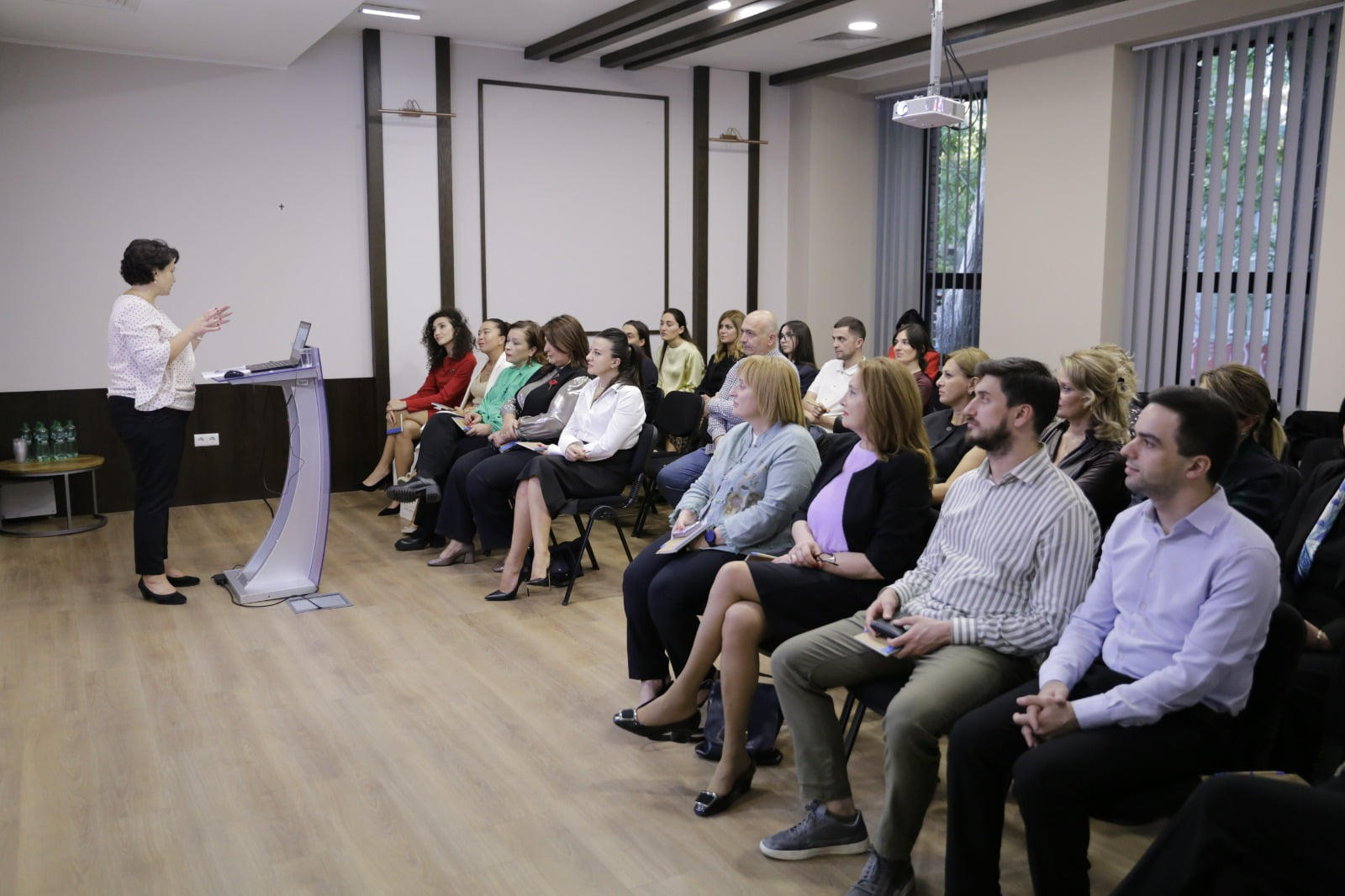 ნოტარიუსთა პალატაში იუსტიციის სამინისტროს საგრანტო კონკურსში გამარჯვებული სახელმძღვანელოს პრეზენტაცია გაიმართა