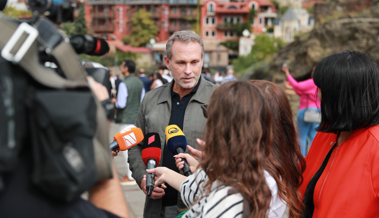 გვატემალას ტურიზმის მინისტრი - მოხარული ვარ, რომ საქართველოში ვეცნობი თქვენი ქვეყნის გამოცდილებას, ტურიზმის დღეს ჩვენ ვსაუბრობთ მშვიდობის მნიშვნელობის შესახებ, რომელიც განსაკუთრებით აუცილებელია ტურიზმისთვის