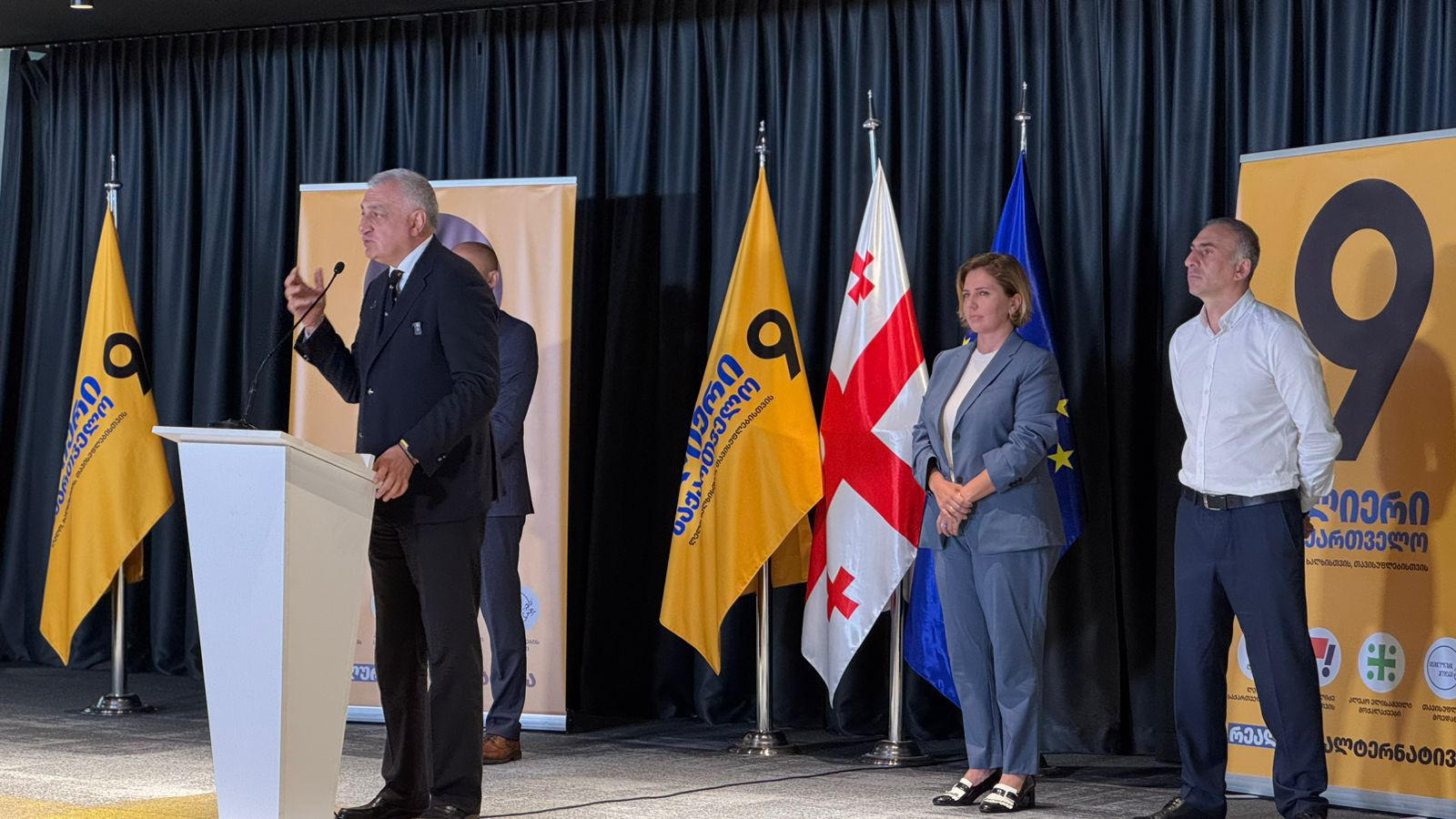 მამუკა ხაზარაძე - გიორგი მარგველაშვილი ადამიანია, რომელსაც ყველაზე მეტი ხელის ჩამორთმევა აქვს დასავლელ პარტნიორებთან - მისი ეს კავშირები იქნება გამოყენებული, რომ საქართველო დავაბრუნოთ ევროპულ და ტრანსატლანტიკურ ვექტორზე