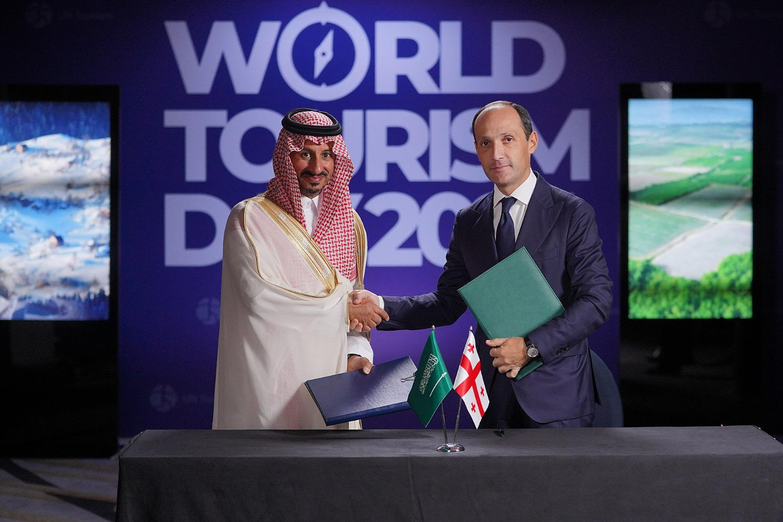 ლევან დავითაშვილი საუდის არაბეთის სამეფოს ტურიზმის მინისტრ აჰმედ ალ ხატეებს შეხვდა