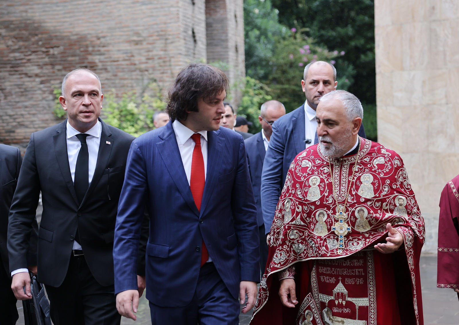 პრემიერ-მინისტრი სიონის საკათედრო ტაძარში ჯვართამაღლების დღესასწაულთან დაკავშირებულ საზეიმო წირვას დაესწრო