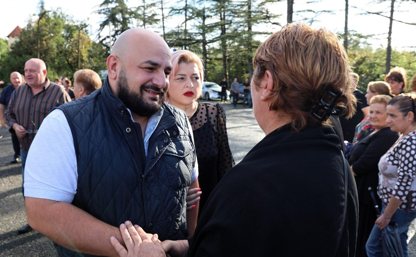 პარტია „ქართული ოცნება - დემოკრატიული საქართველო“ საარჩევნო კამპანიის ფარგლებში ოზურგეთის მუნიციპალიტეტში მოსახლეობასთან შეხვედრებს მართავს