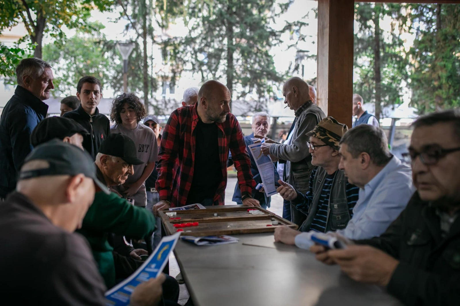 „ქართული ოცნება - დემოკრატიული საქართველოს“ წინასაარჩევნო კამპანიის ფარგლებში შეხვედრები საბურთალოს რაიონის მოსახლეობასთან გრძელდება