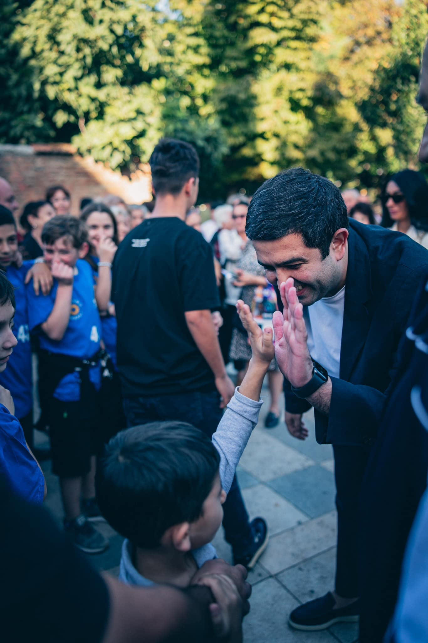 „ქართული ოცნების“ საარჩევნო კამპანიის ფარგლებში, დელეგატი ნიკა ელისაშვილი ისნის რაიონის მოსახლეობას შეხვდა