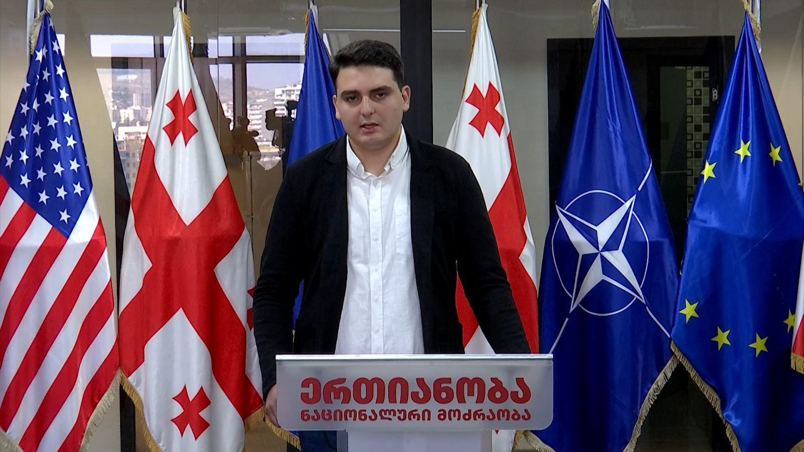 ლევან სანიკიძე - აშშ-ის საელჩოს განცხადება ნამდვილად საგანგაშო უნდა იყოს „ქართული ოცნების“ ხელისუფლებისთვის, რადგან ოფიციალურად დასდეს ბრალი ცრუ ნარატივების გავრცელებაში, „მეორე ფრონტის“ გახსნასთან დაკავშირებით