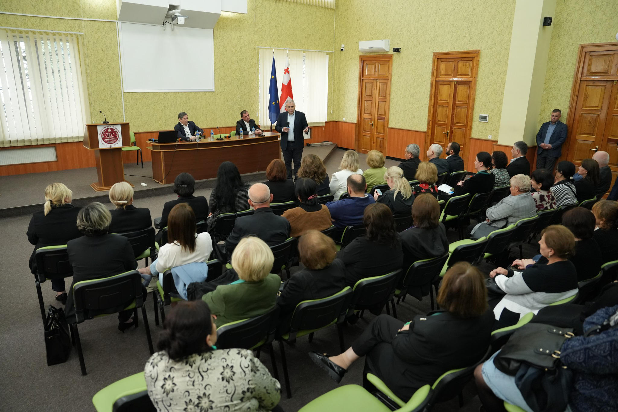 მიხეილ სარჯველაძე, თელავში, სამედიცინო სექტორის წარმომადგენლებს შეხვდა