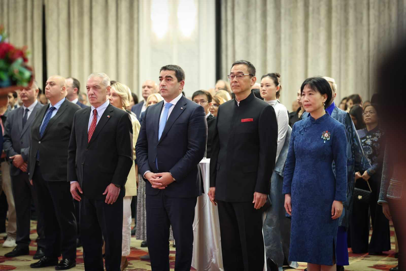 შალვა პაპუაშვილი - ვულოცავ ჩინელ ხალხს ეროვნული დღის 75-ე წლისთავს - ჩვენ შეგვიძლია ჩვენი სტრატეგიული პარტნიორობის სრული პოტენციალის გამოყენება