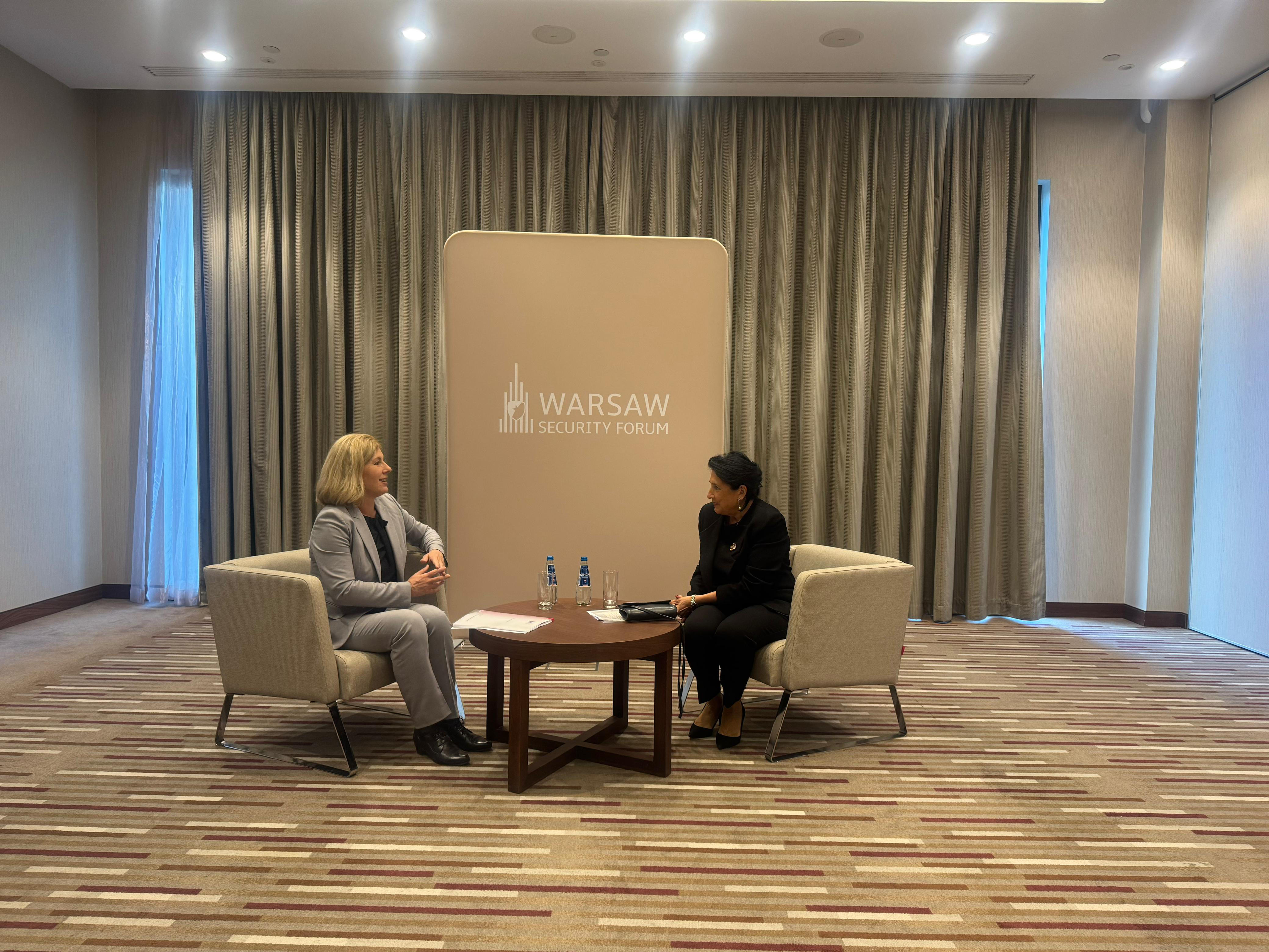 სალომე ზურაბიშვილმა ვარშავის უსაფრთხოების ფორუმის ფარგლებში ორმხრივი შეხვედრები გამართა