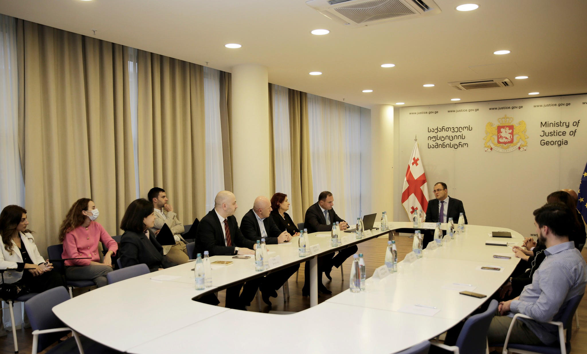 იუსტიციის მინისტრმა სამინისტროს საგრანტო პროგრამის ფარგლებში განხორციელებული პროექტის შედეგები შეაჯამა