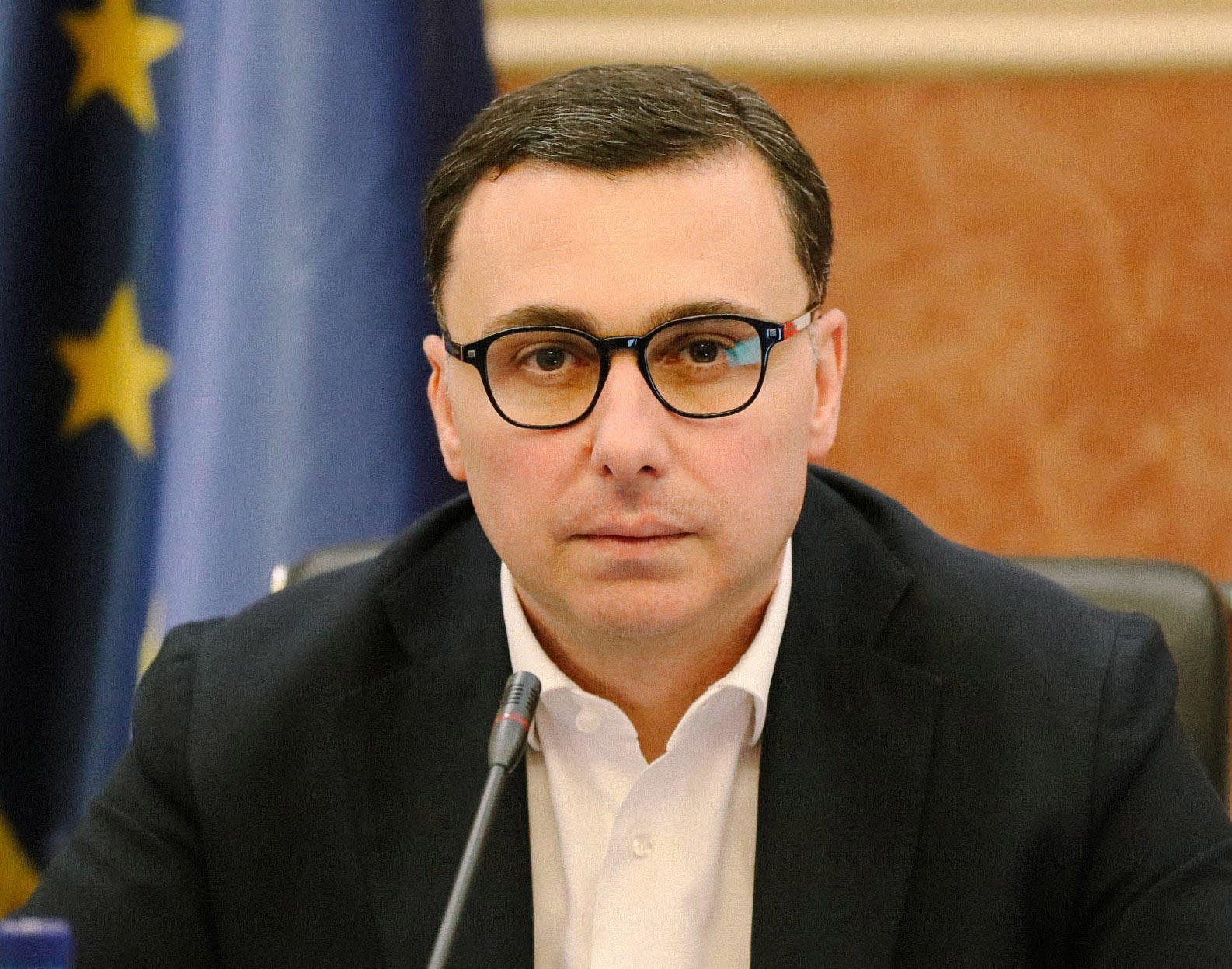 გიორგი ტყემალაძე - ოპოზიციონერი კოლეგები აგრძელებენ ბოიკოტს, თუმცა ეს ბოიკოტი არის არა საკრებულოს მიმართ, არამედ თბილისელების და იმ ამომრჩევლების მიმართ, რომლებმაც მათ მხარი დაუჭირეს