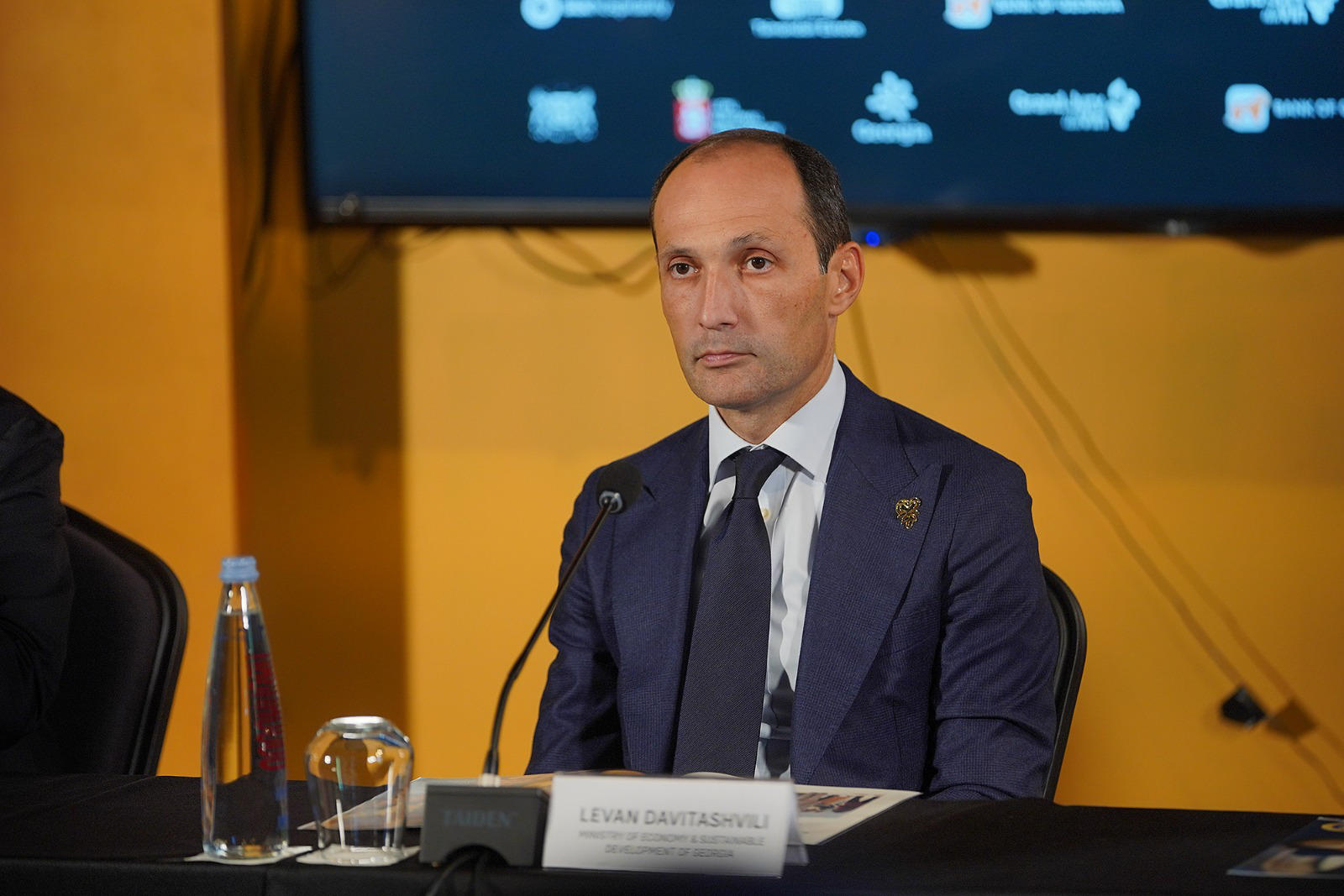 ლევან დავითაშვილი წინანდლის მამულში მიმდინარე "Grand Jury Du Vin"-ის ღვინის სიმპოზიუმის გახსნას დაესწრო