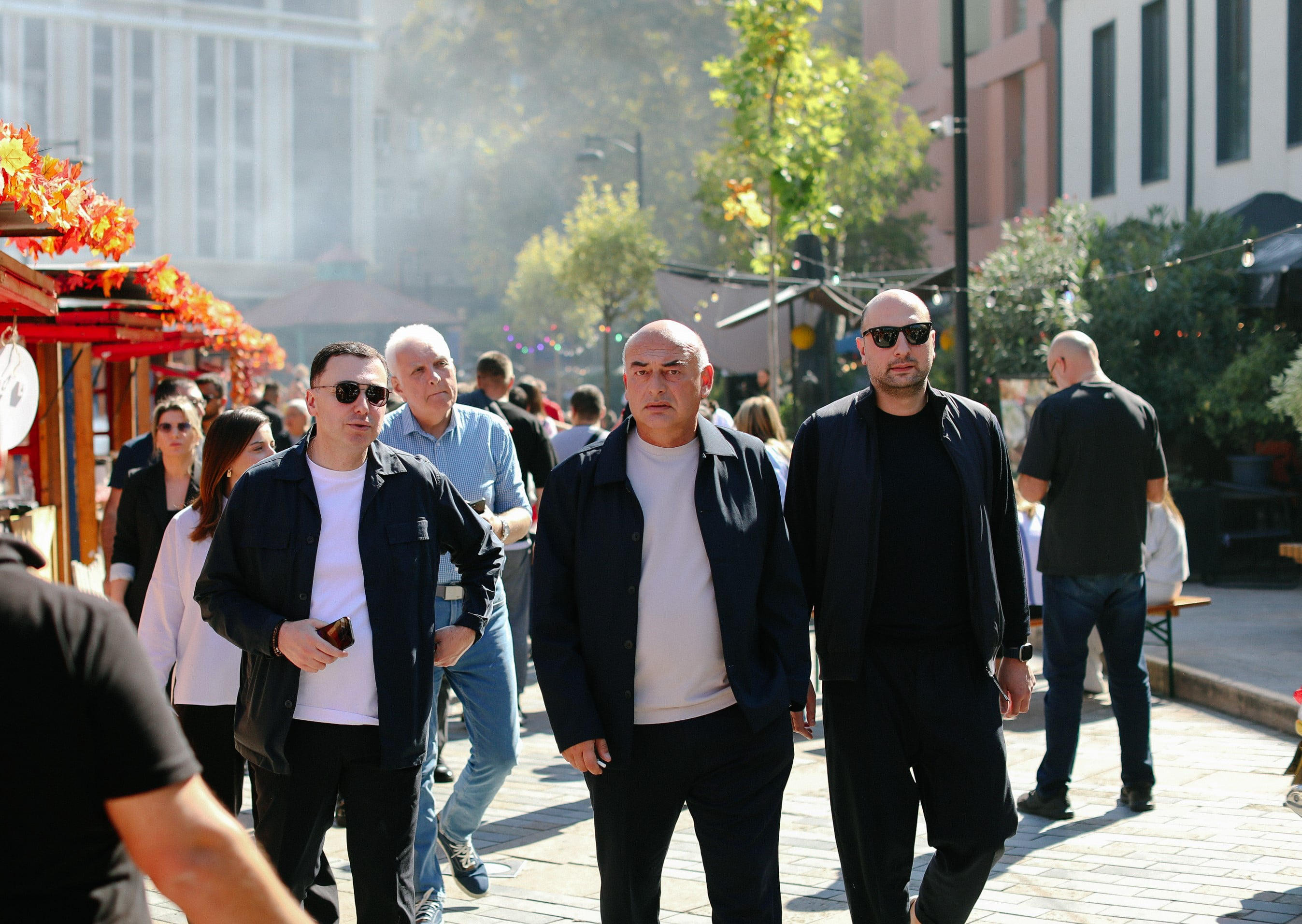 გიორგი ტყემალაძე და საკრებულოს წევრები თბილისობის დღესასწაულისადმი მიძღვნილ ღონისძიებებს დაესწრნენ