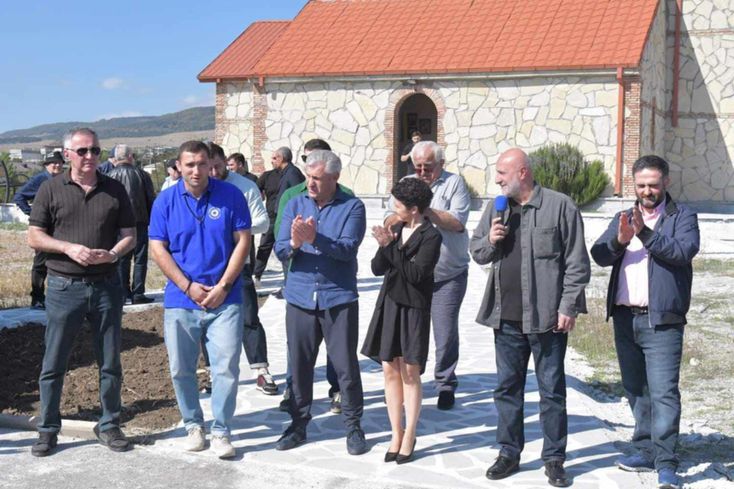 „ქართული ოცნების“ სამგორის რაიონის დელეგატი ვარლამ ლიპარტელიანი სოფელ დიდი ლილოს მოსახლეობას შეხვდა