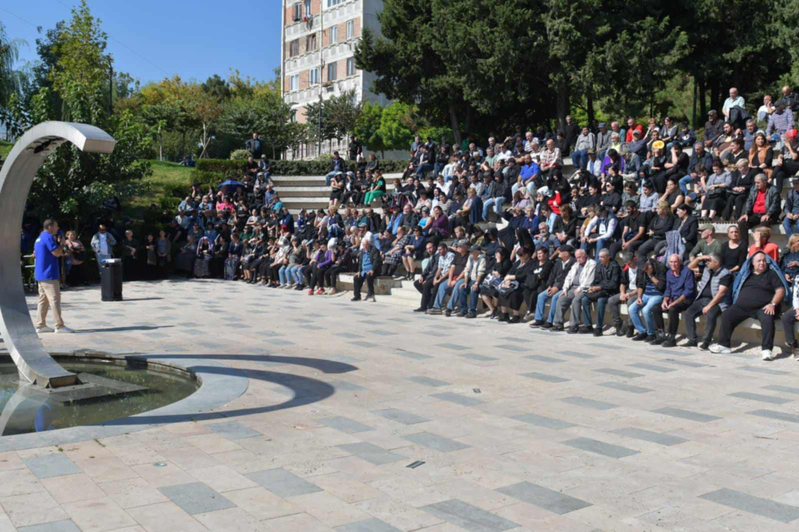 „ქართული ოცნების“ სამგორის რაიონის დელეგატი ვარლამ ლიპარტელიანი ვარკეთილის მოსახლეობას შეხვდა