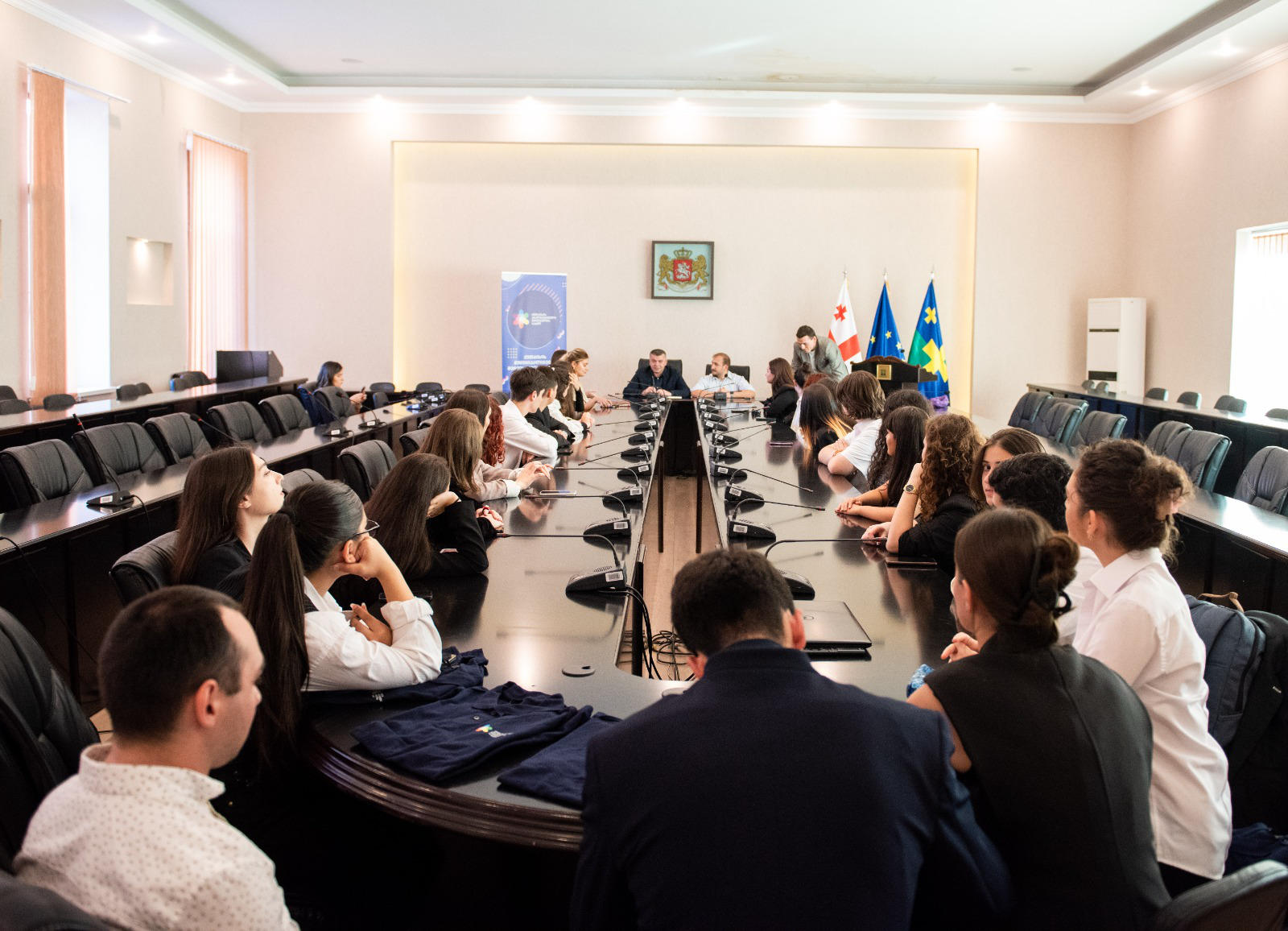 ქუთაისის მუნიციპალიტეტის მერიის ახალგაზრდული მრჩეველთა საბჭოს სხდომა გაიმართა