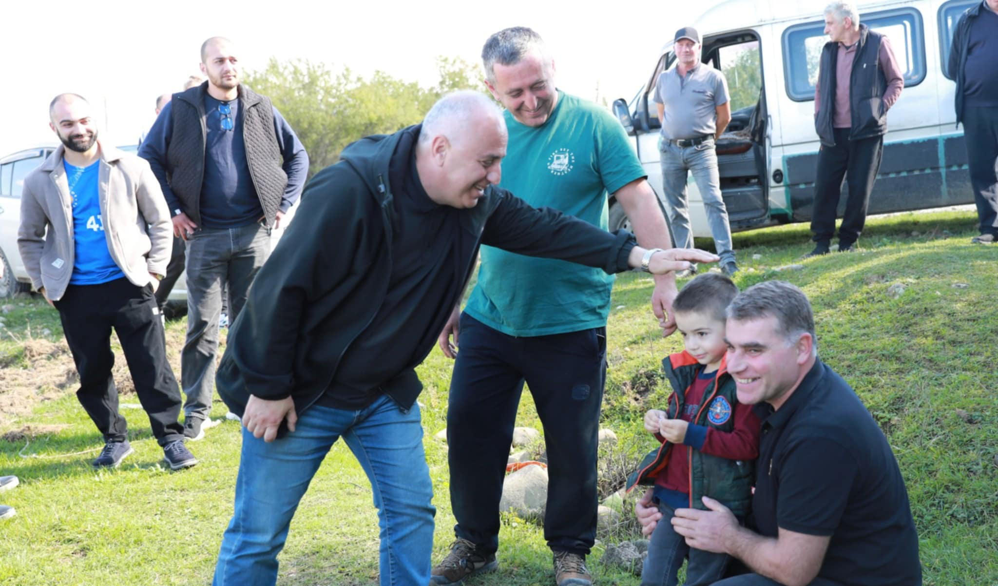 „ქართული ოცნება - დემოკრატიული საქართველო“ წინასაარჩევნო კამპანიის ფარგლებში შეხვედრებს თიანეთში აგრძელებს
