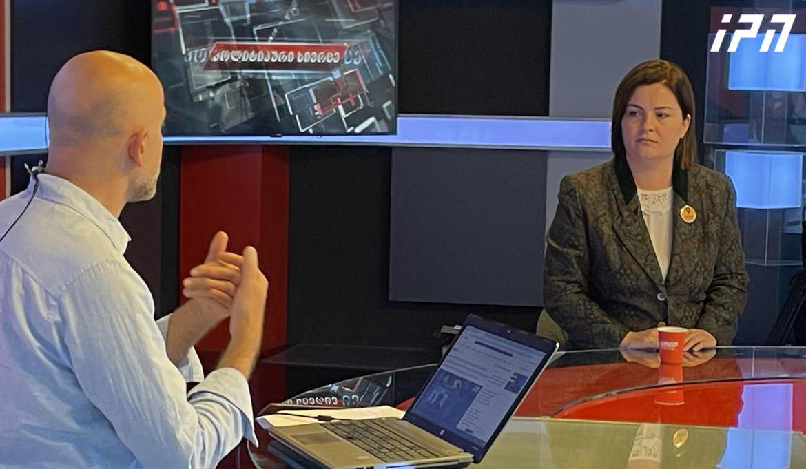 ანა ნაცვლიშვილი - პარტნიორებმა ნათლად დაინახეს, რომ „რუსულ ოცნებასთან“ ლაპარაკს აზრი აღარ აქვს, პირდაპირ ქართველ ხალხს ესაუბრებიან - ისინი ძალიან ღიად ამბობენ: „ეს გზა ტაძართან არ მიგიყვანთ“, „შეცვალეთ გზა“, „შეცვალეთ ეს ხალხი“