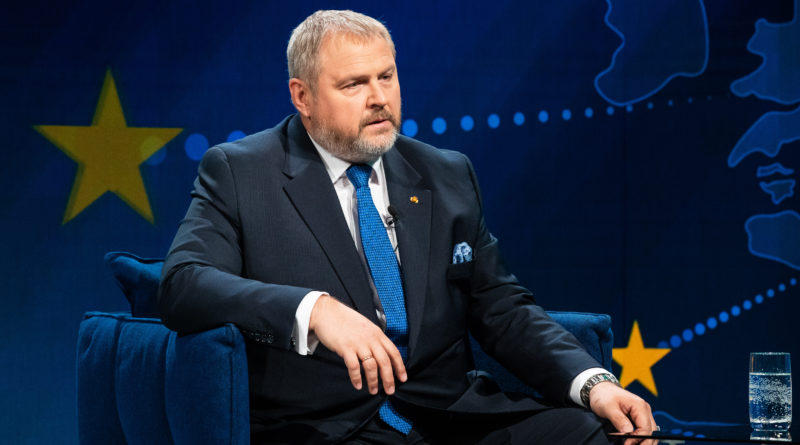 ევროპარლამენტარი რიჰო ტერასი - საქართველოში მმართველი რეჟიმის ქმედებები არა უბრალოდ უნდა დავგმოთ, არამედ ძალიან ნათელი სიგნალი მივცეთ სანქციების დაწესებით - ოლიგარქ ივანიშვილით  უნდა დავიწყოთ