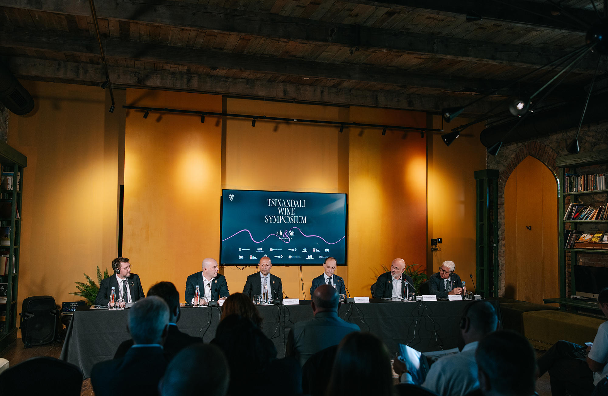 წინანდლის მამულში „Grand Jury Du Vin”-ის რიგით მეორე ღვინის სიმპოზიუმი წარმატებით ჩატარდა