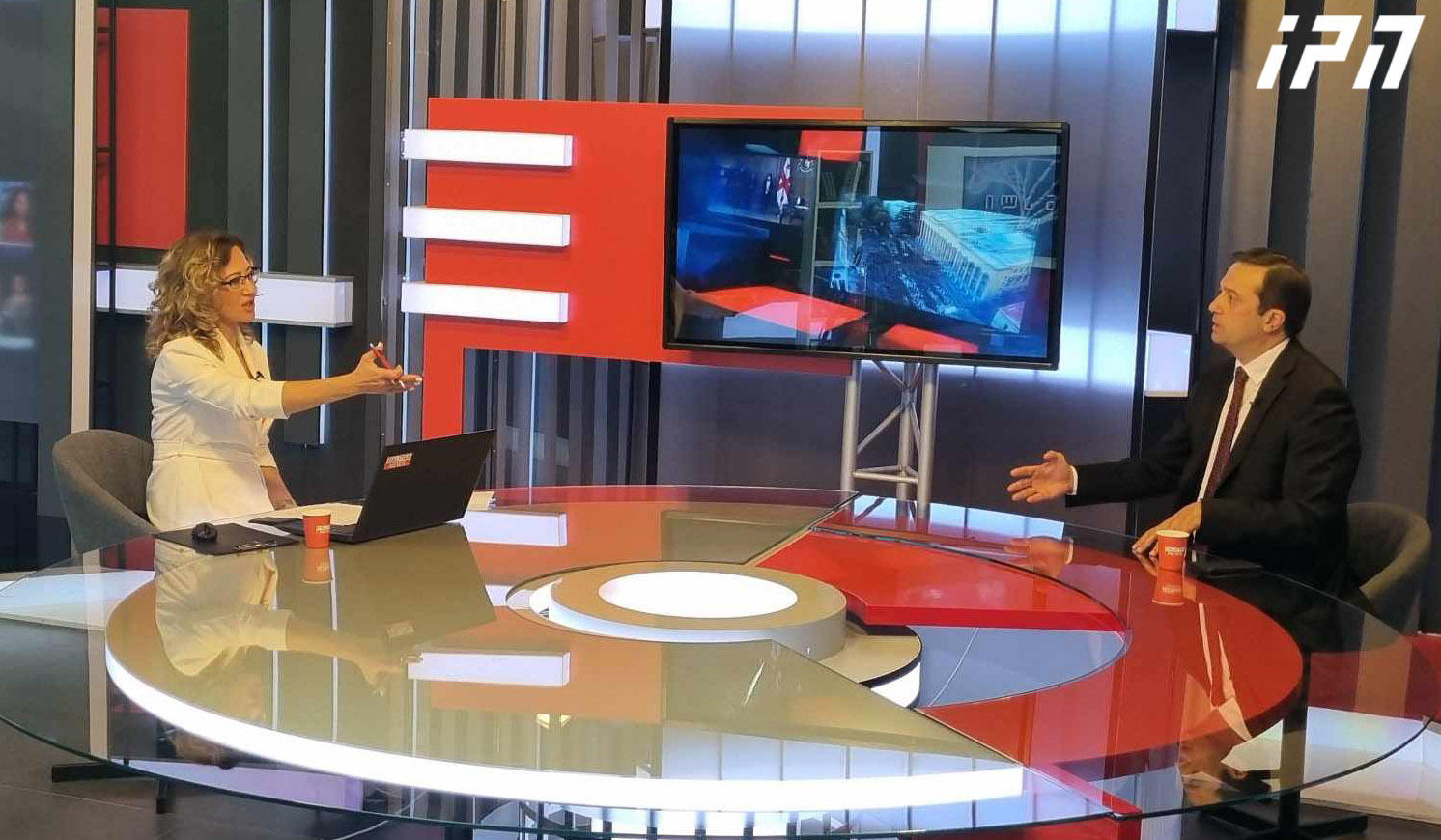 ლევან იოსელიანი - ბუნებაში არ არსებობს ფაქტი, რომ “ქართულ ოცნებასთან” ვარ გარიგებული, თუ ამდენს ვახერხებ, საზოგადოებას ვაბნევ, უცხოელებს გონებას ვუბნევ, მე ვყოფილვარ, ვინც ვყოფილვარ - მათ სინდისზე იყოს სიმართლეც და ტყუილი, რასაც ტირაჟირებენ