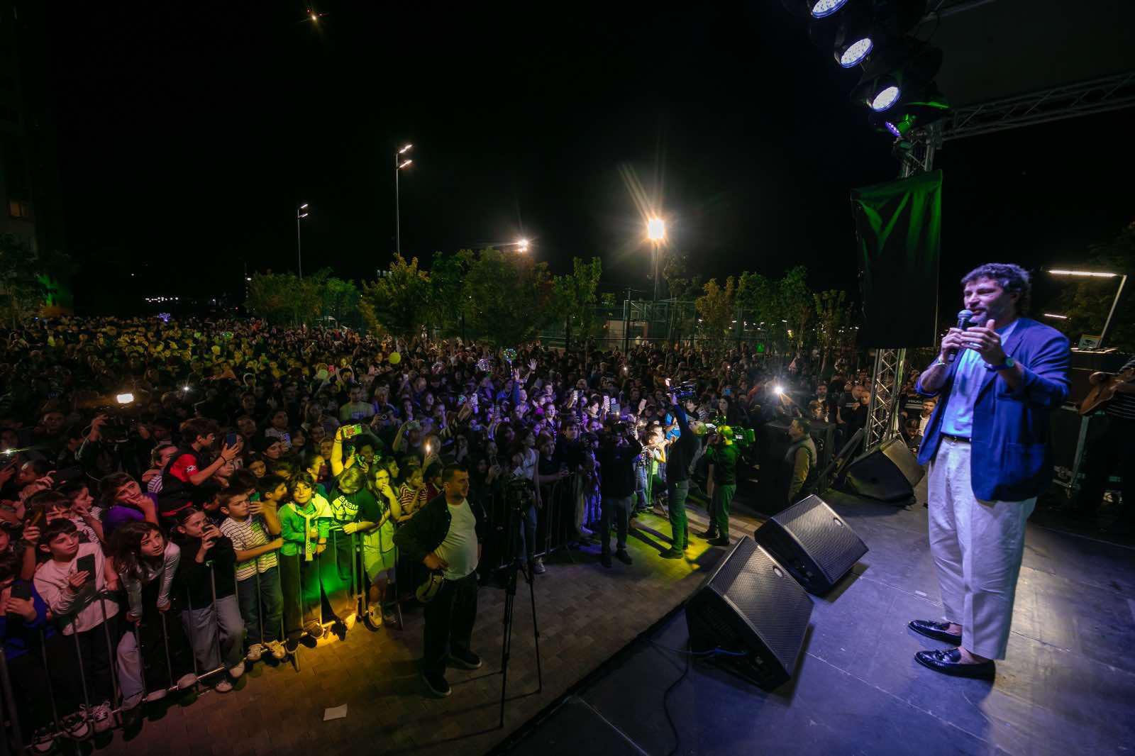 კახა კალაძემ ისნის რაიონში ახალი რეკრეაციული სივრცე გახსნა