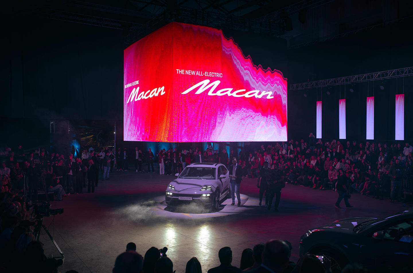 „ალდაგის“ მხარდაჭერით ,,პორშე ცენტრი თბილისმა“ სრულად ელექტრო Porsche Macan წარადგინა