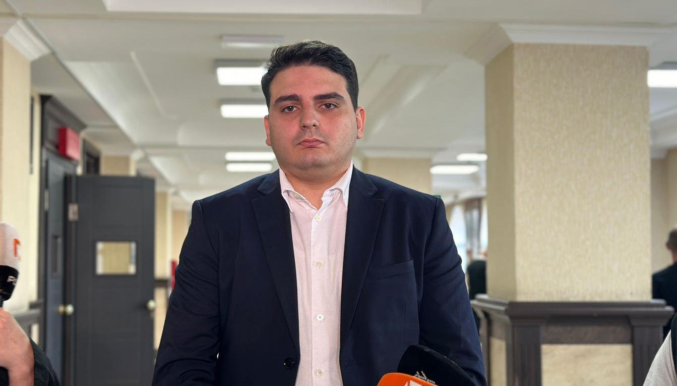 ლევან სანიკიძე - მიხეილ სააკაშვილის დაცვის მხარეს არ მიეცა საშუალება მასთან კონფიდენციალურობის დაცვით შესაბამისი დოკუმენტაცია შეეტანა, რაც არის როგორც ქართული, ისე საერთაშორისო კანონმდებლობის დარღვევა