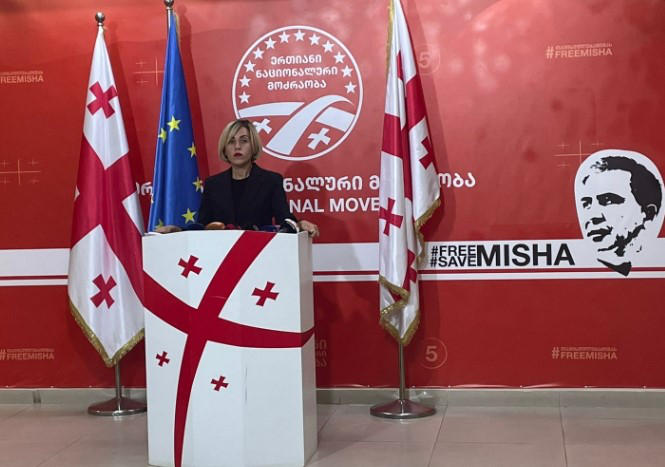 ანა წითლიძემ პოლიციელები და სამეგრელოს დელეგატობის კანდიდატის ოჯახი „ქართული ოცნებისთვის“ „საეჭვო არჩევანის მქონე მოქალაქეებისთვის“ პირადობის მოწმობების ჩამორთმევაში დაადანაშაულა