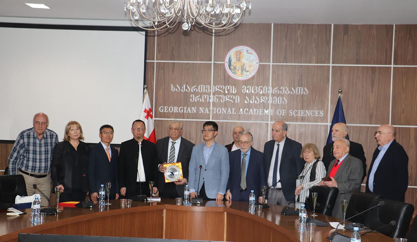 მეცნიერებათა ეროვნულ აკადემიასა და საერთაშორისო საბუნებისმეტყველო და ჰუმანიტარული CORE აკადემიას შორის თანამშრომლობის მემორანდუმი გაფორმდა