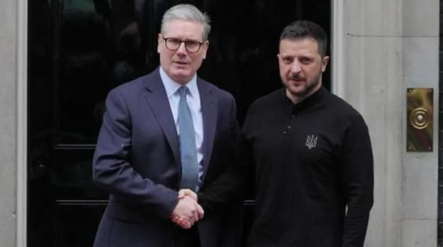დიდი ბრიტანეთის პრემიერ-მინისტრმა ლონდონში, დაუნინგ სტრიტზე ვოლოდიმირ ზელენსკი მიიღო