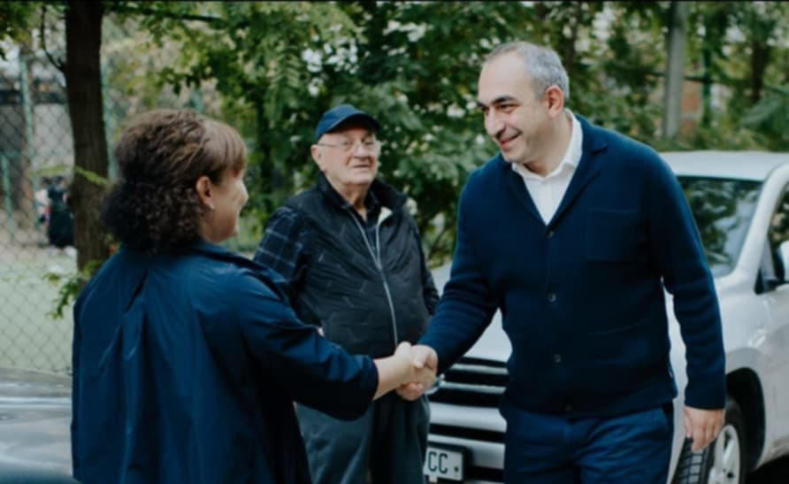 პარტია „ქართული ოცნება - დემოკრატიული საქართველოს“  დელეგატი წინასაარჩევნო კამპანიის ფარგლებში ვლადიმერ ბოჟაძე გლდანის რაიონის  მოსახლეობასთან შეხვედრებს აგრძელებს