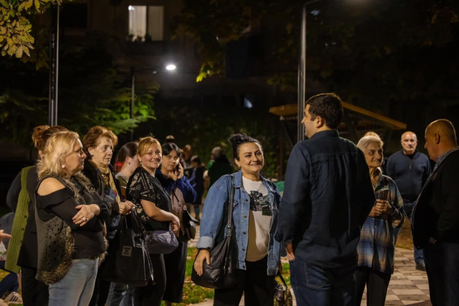 „ქართული ოცნება - დემოკრატიული საქართველოს“ ისნის დელეგატი ნიკა ელისაშვილი საარჩევნო კამპანიის ფარგლებში ვაზისუბანში  მოსახლეობასთან შეხვედრებს აგრძელებს