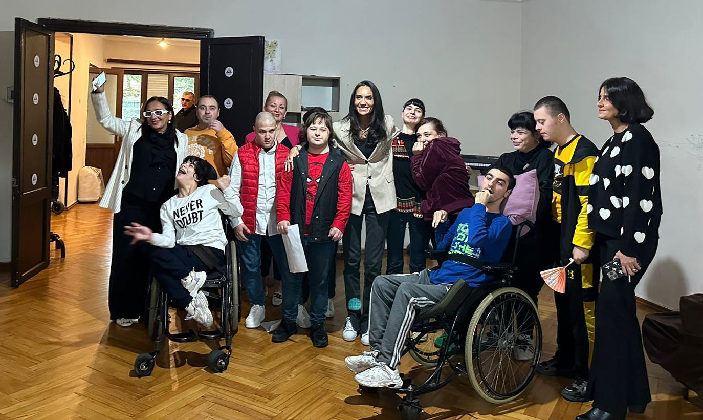 სოფო ჯაფარიძე ფსიქიკური ჯანმრთელობის მსოფლიო დღესთან დაკავშირებით, შშმ პირთა ცენტრში - „განვითარების სივრცეში“ იმყოფებოდა