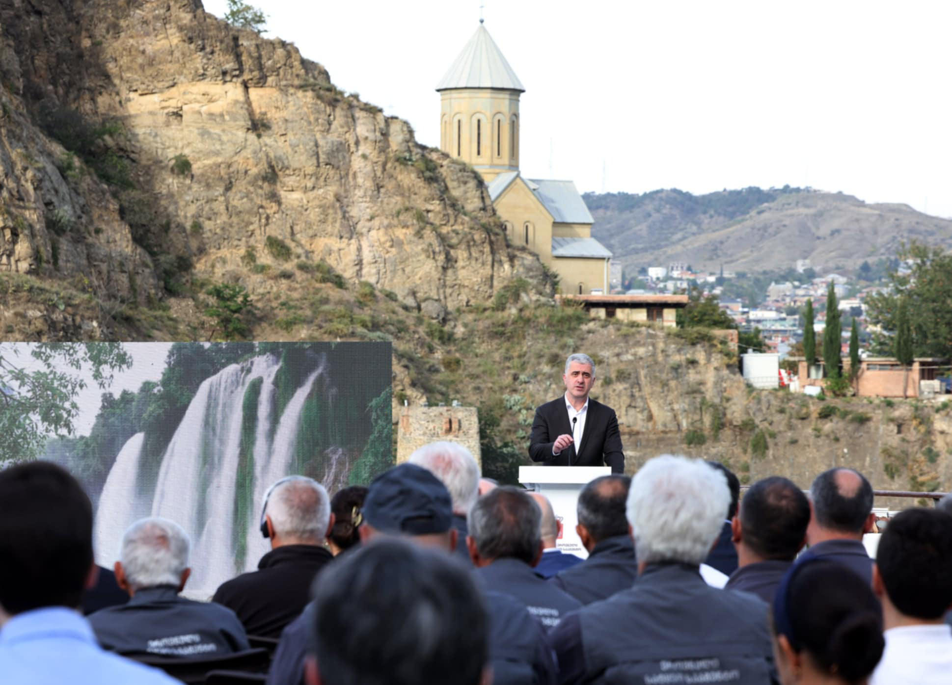გარემოს დაცვისა და სოფლის მეურნეობის სამინისტროს ინიციატივით, ბოტანიკურ ბაღში, მეტყევის დღე აღინიშნა