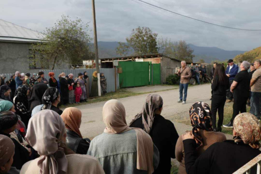 პარტია „ქართული ოცნება - დემოკრატიული საქართველოს“ წინასაარჩევნო კამპანიის ფარგლებში  დელეგატი ირაკლი ქადაგიშვილი ახმეტის მოსახლეობას შეხვდა