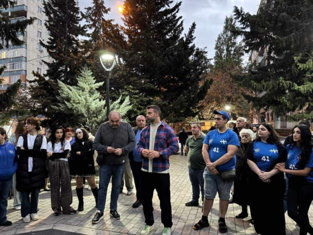 "ქართული ოცნება- დემოკრატიული საქართველოს" მთაწმინდა-კრწანისის დელეგატი დავით კაჭარავა კრწანისის მოსახლეობასთან შეხვედრებს აგრძელებს