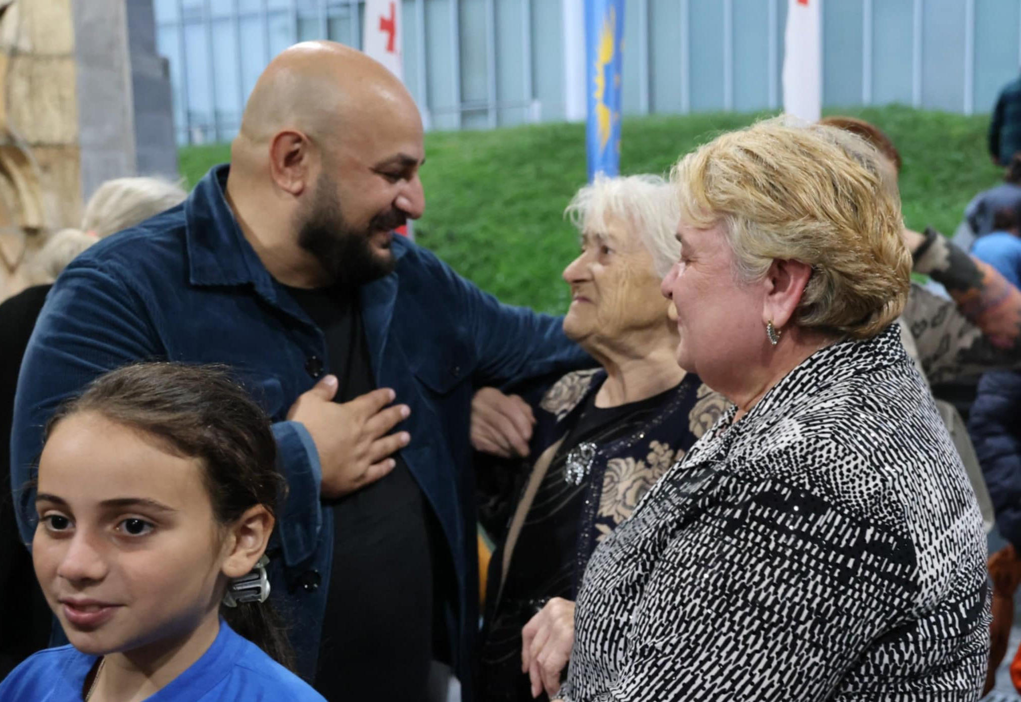 „ქართული ოცნება“ საარჩევნო კამპანიის ფარგლებში ოზურგეთში მოსახლეობასთან შეხვედრებს განაგრძობს